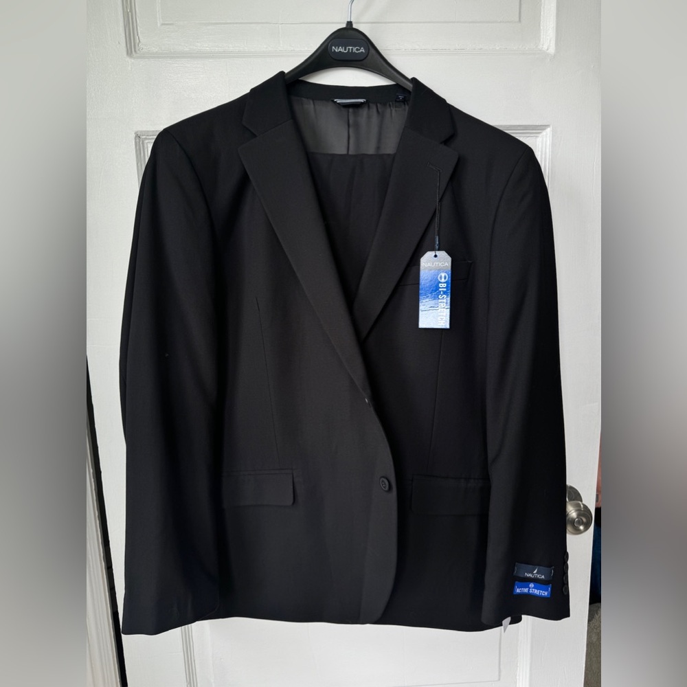 Nautica 2 Pc Suit 48R